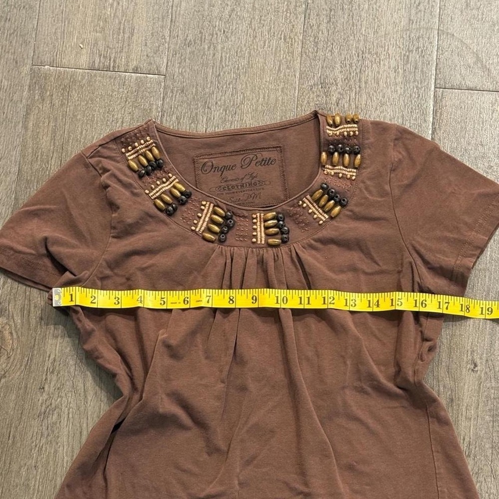 2000s boho brown top with beaded neck details size large - Picture 3 of 3